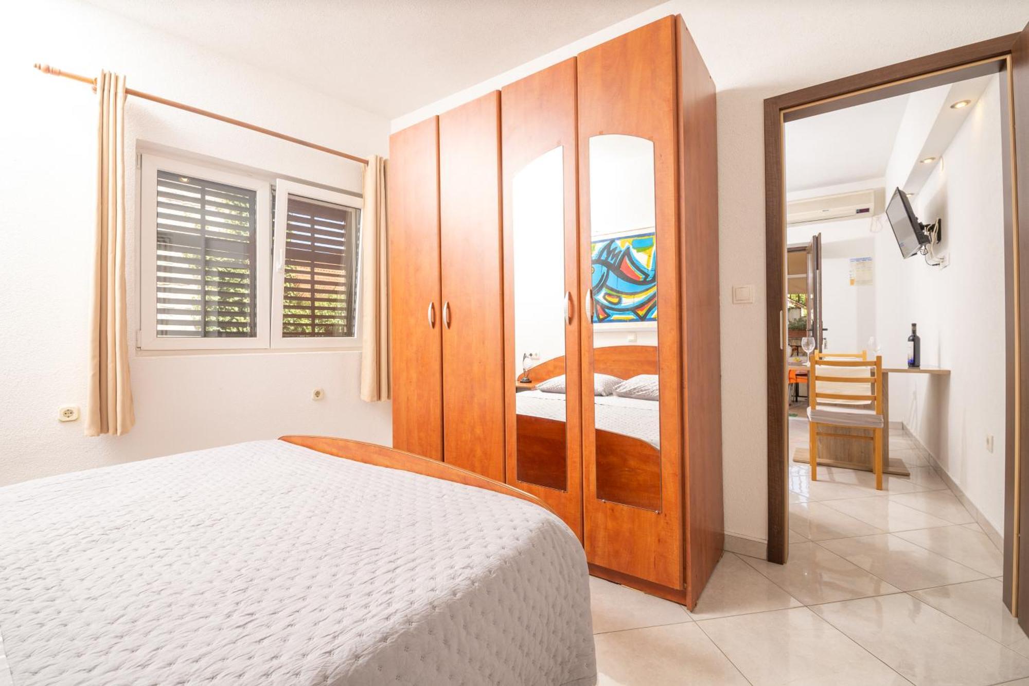 Apartments Damjanic Jerko วรอสกา ภายนอก รูปภาพ