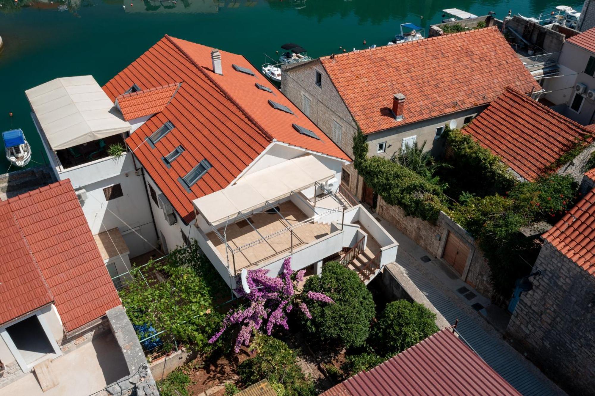 Apartments Damjanic Jerko วรอสกา ภายนอก รูปภาพ